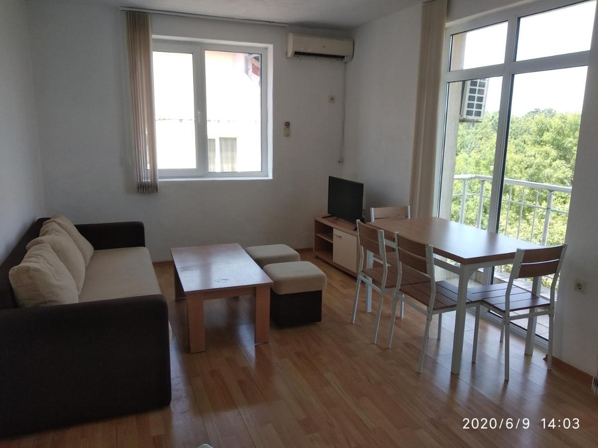 Apartment Stoyanovi Primorsko Dış mekan fotoğraf